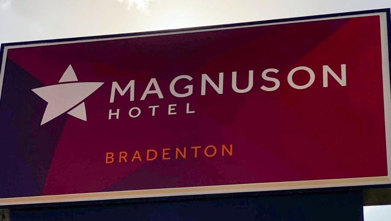 Magnuson Hotel Брадентон Экстерьер фото